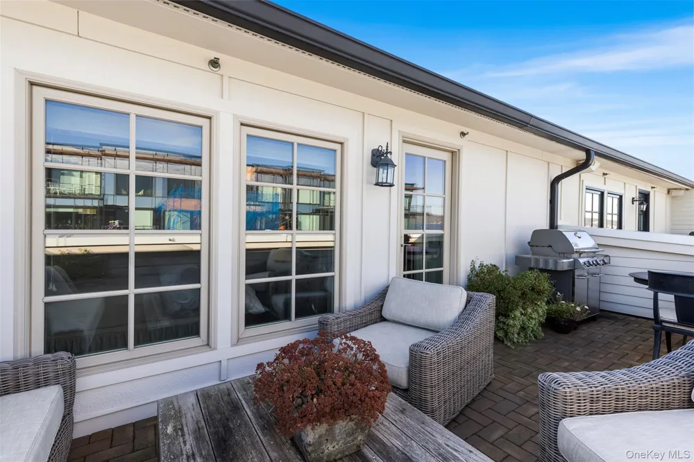 12 Rivers Edge Drive Tarrytown, NY 10591