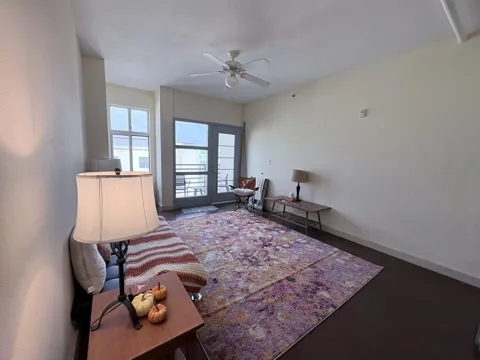 711 W 26th Street #700