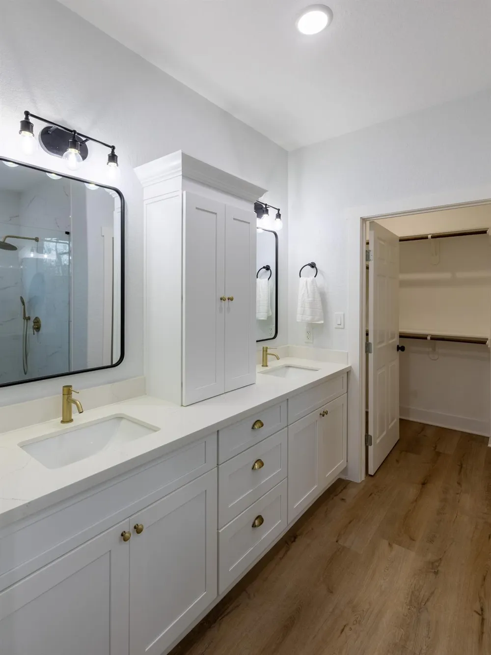 111 V Allen Lane Coldspring, TX 77331
