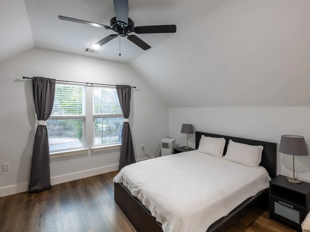 111 V Allen Lane Coldspring, TX 77331