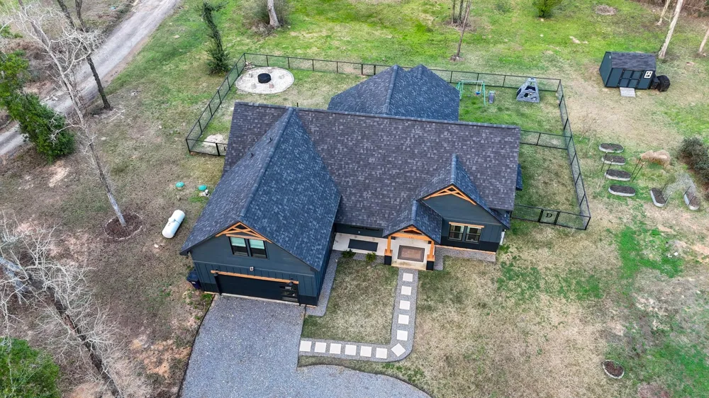 111 V Allen Lane Coldspring, TX 77331