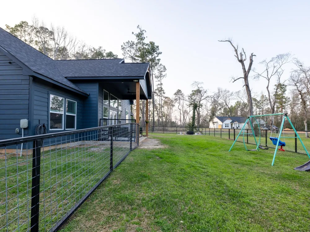 111 V Allen Lane Coldspring, TX 77331