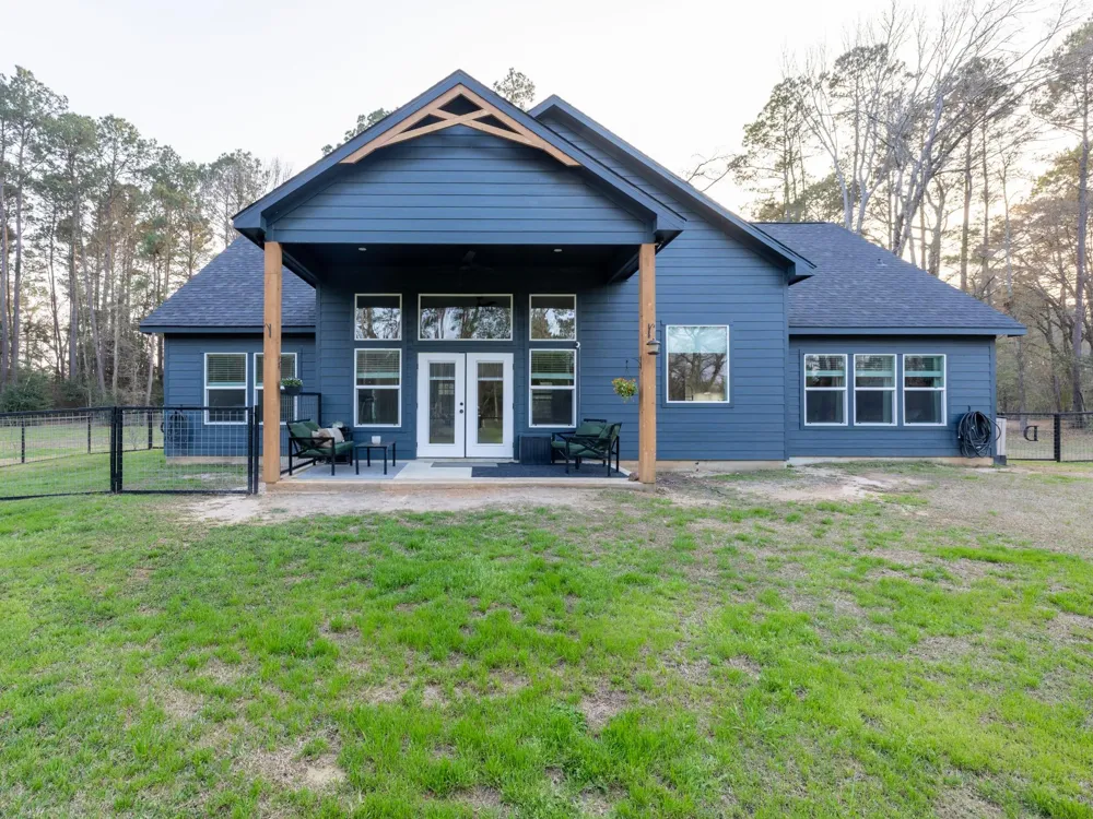 111 V Allen Lane Coldspring, TX 77331