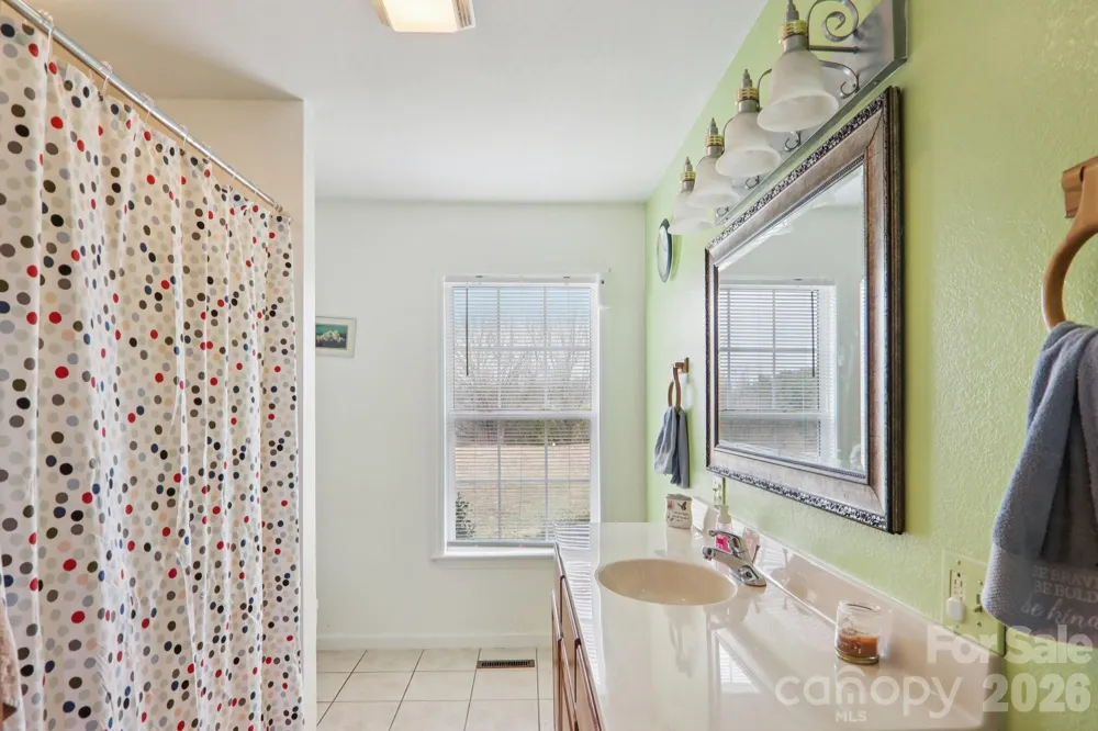 130 Crestview Street Canton, NC 28716