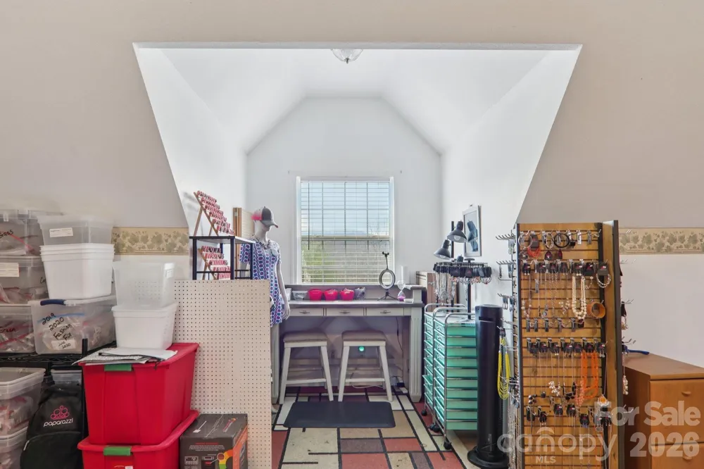 130 Crestview Street Canton, NC 28716