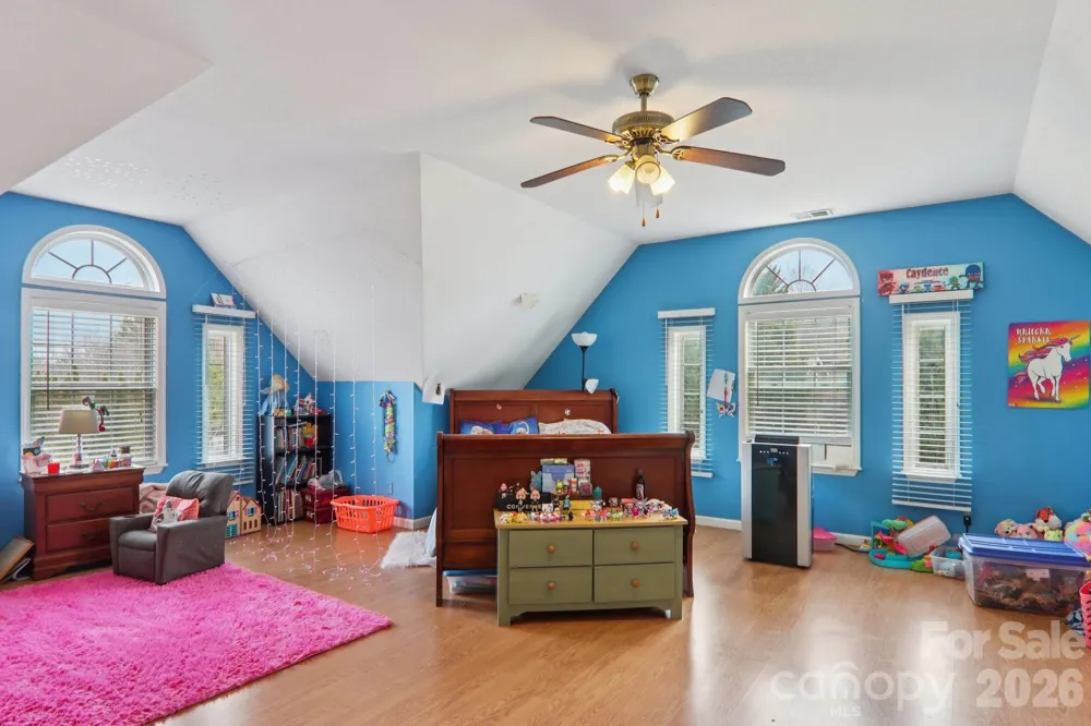 130 Crestview Street Canton, NC 28716