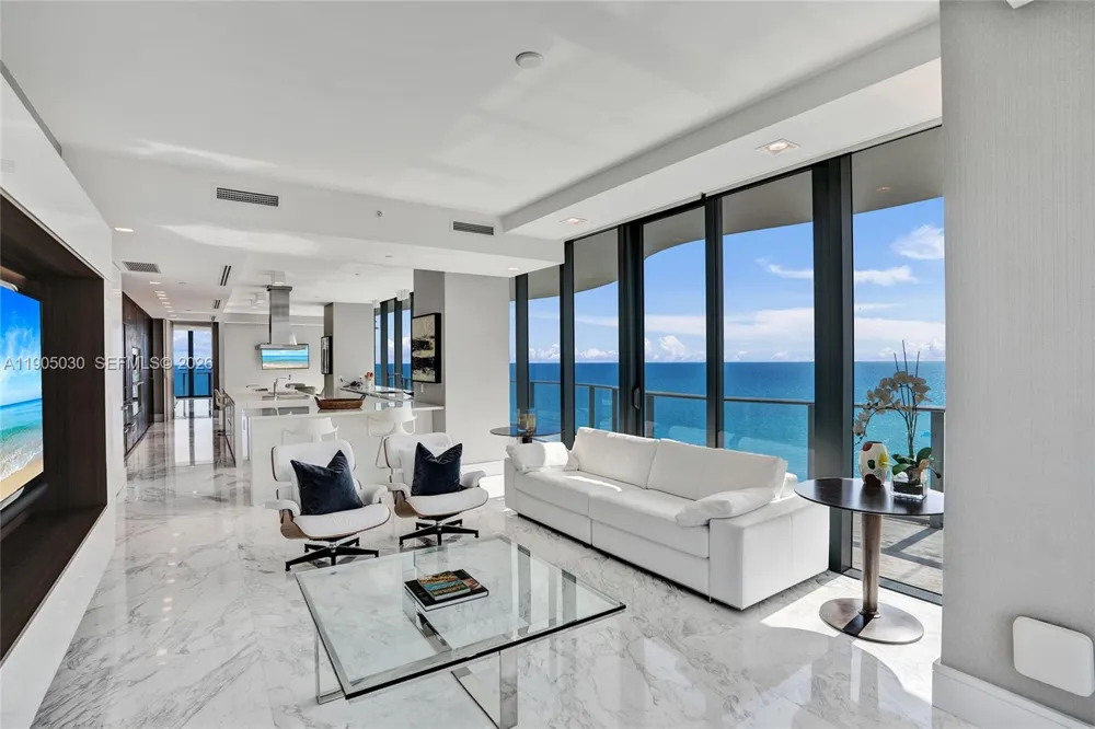 19575 Collins Ave #16 Sunny Isles Beach, FL 33160
