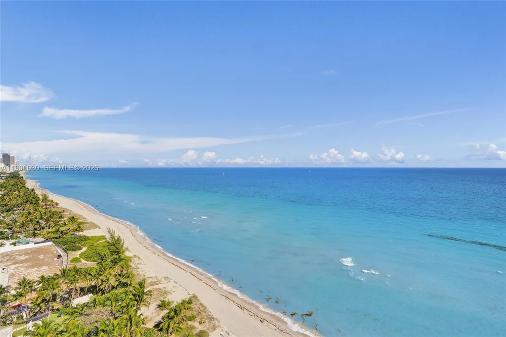 19575 Collins Ave #16 Sunny Isles Beach, FL 33160