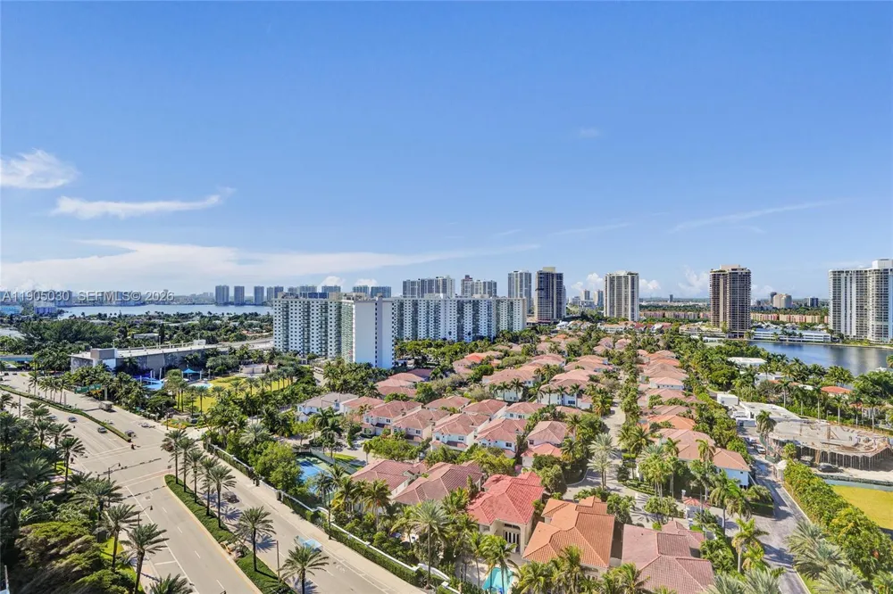 19575 Collins Ave #16 Sunny Isles Beach, FL 33160