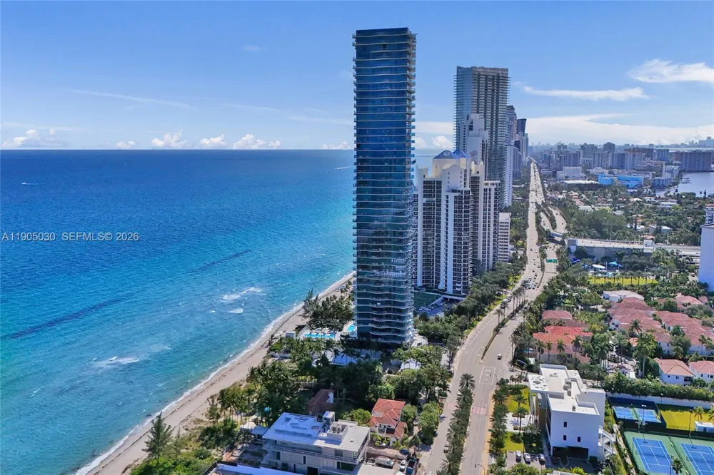 19575 Collins Ave #16 Sunny Isles Beach, FL 33160