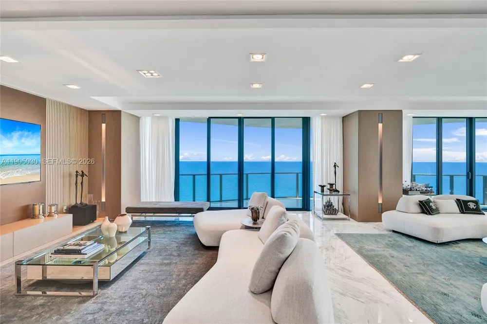 19575 Collins Ave #16 Sunny Isles Beach, FL 33160