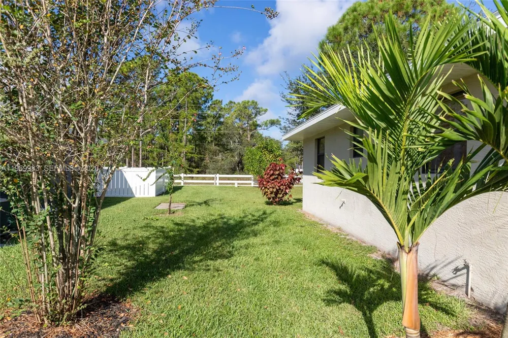 36 Quail Roost Rd Lake Placid, FL 33852