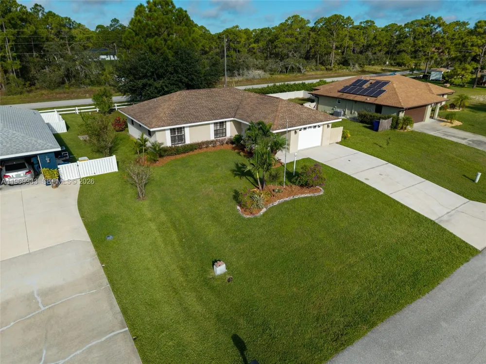 36 Quail Roost Rd Lake Placid, FL 33852