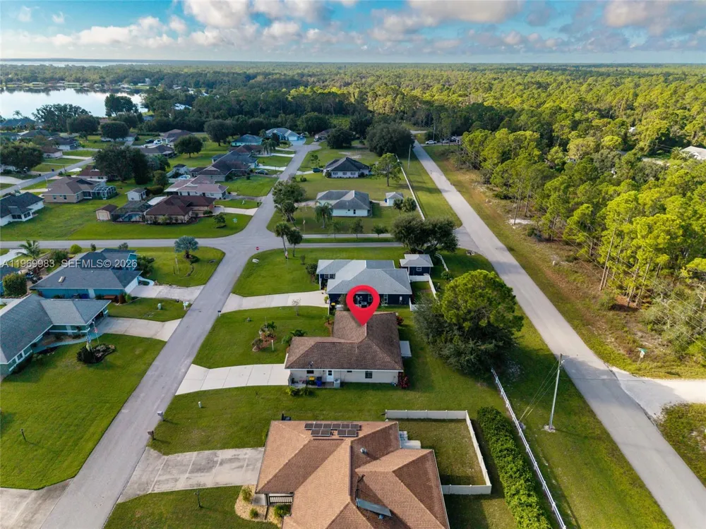 36 Quail Roost Rd Lake Placid, FL 33852