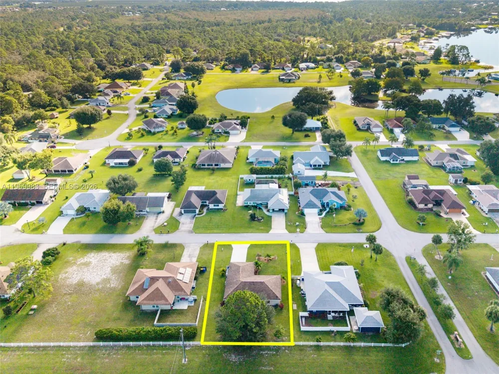 36 Quail Roost Rd Lake Placid, FL 33852
