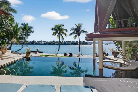 14 W San Marino Dr