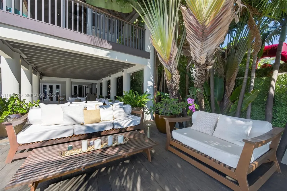 14 W San Marino Dr Miami Beach, FL 33139