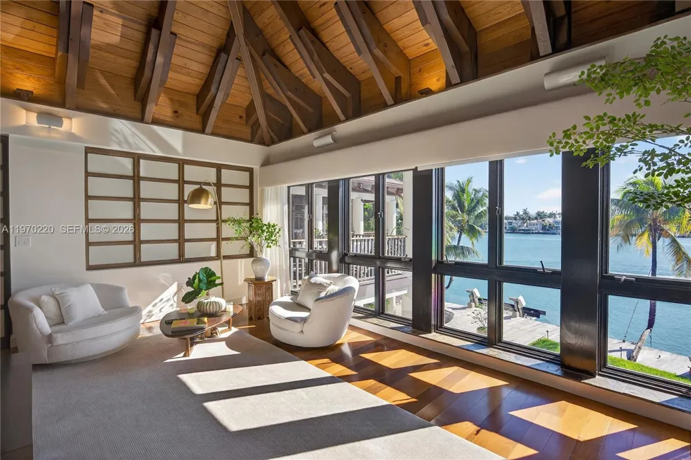 14 W San Marino Dr Miami Beach, FL 33139
