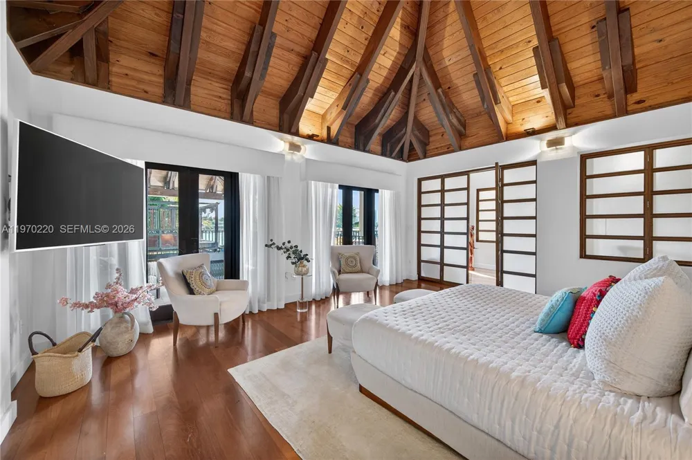 14 W San Marino Dr Miami Beach, FL 33139