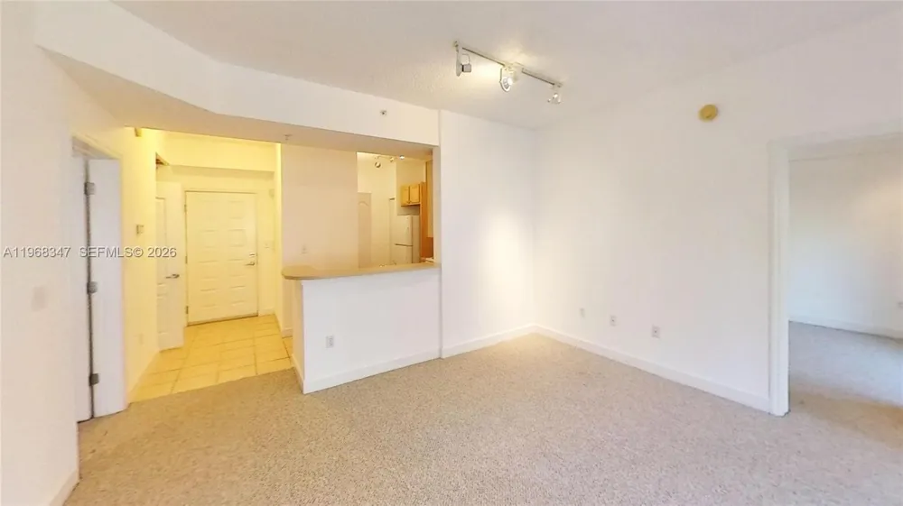 6001 SW 70th St #217 South Miami, FL 33143