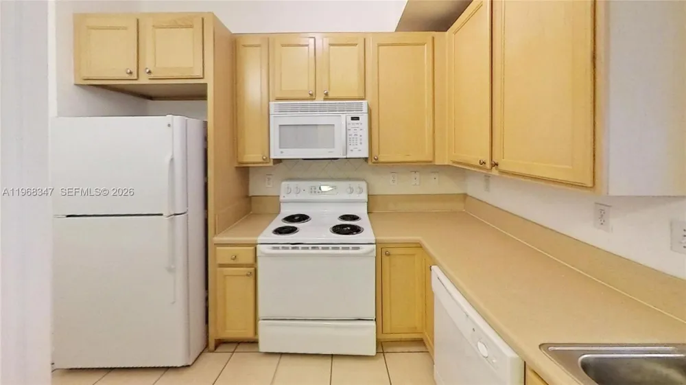 6001 SW 70th St #217 South Miami, FL 33143