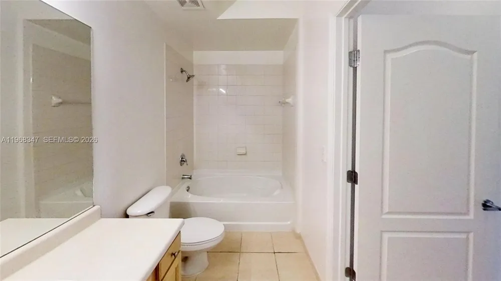 6001 SW 70th St #217 South Miami, FL 33143