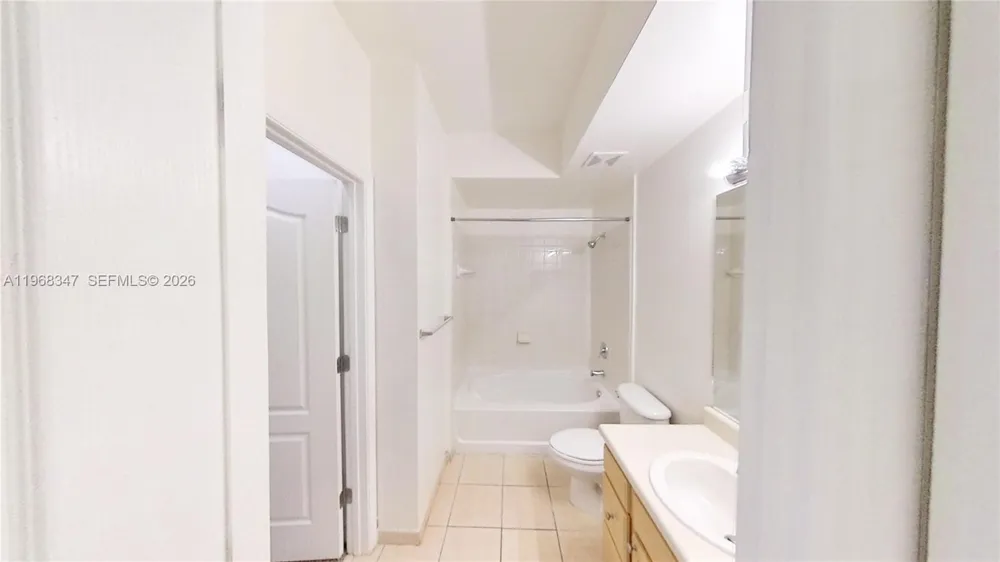 6001 SW 70th St #217 South Miami, FL 33143