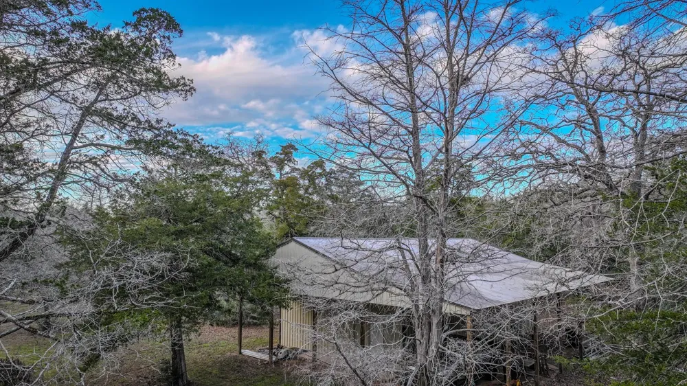 1042 Black Forest Ln Cat Spring, TX 78933