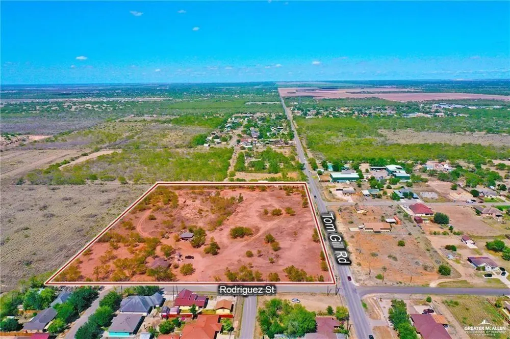 5201 Tom Gill Road Penitas, TX 78576