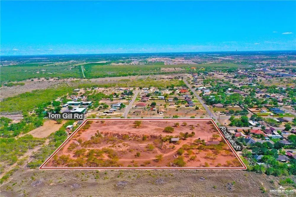 5201 Tom Gill Road Penitas, TX 78576