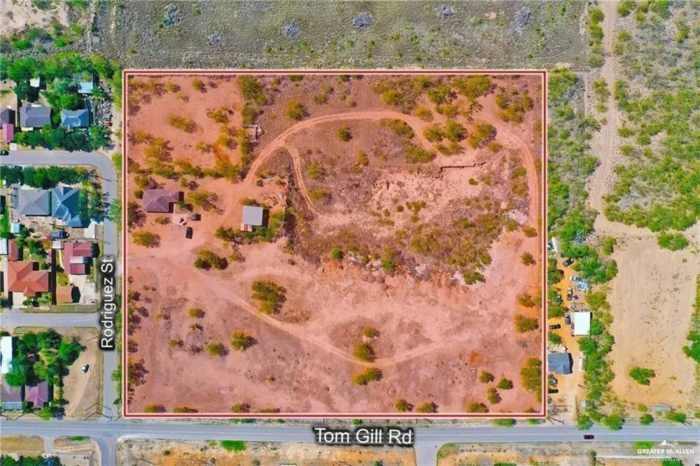 5201 Tom Gill Road Penitas, TX 78576