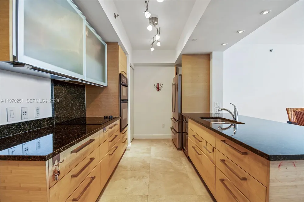 1830 S Ocean Dr #4204 Hallandale Beach, FL 33009