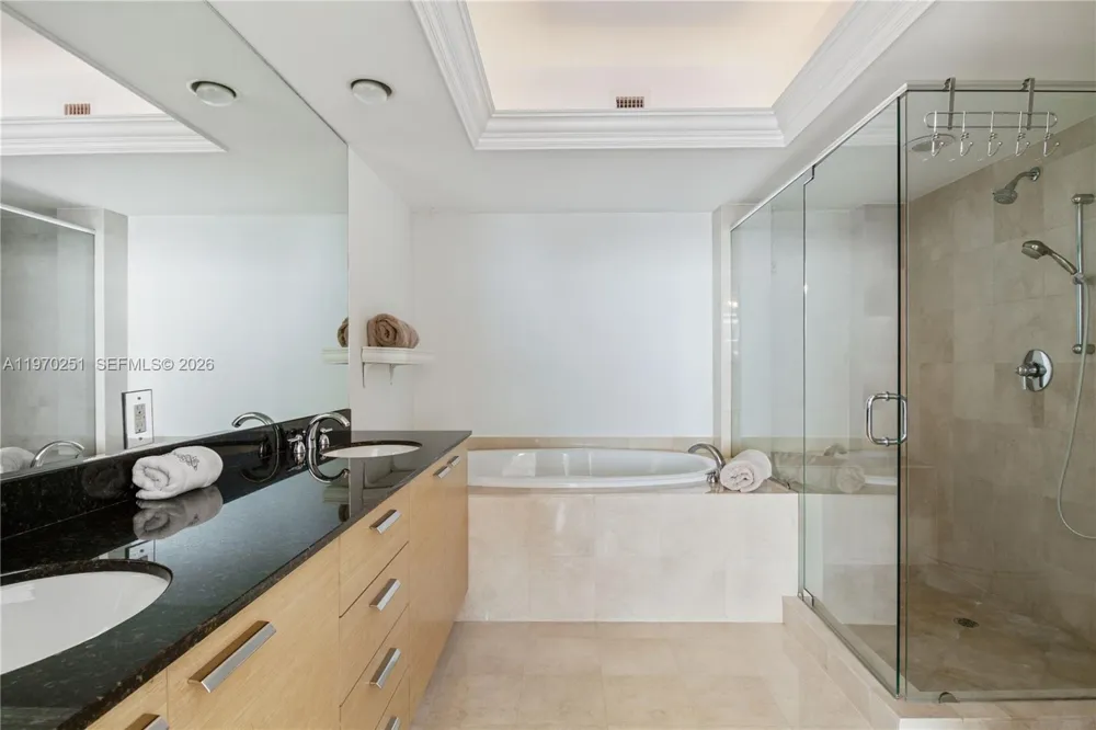 1830 S Ocean Dr #4204 Hallandale Beach, FL 33009