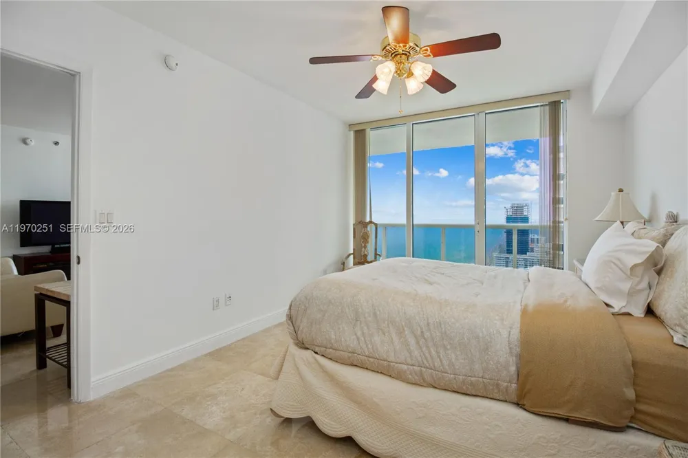 1830 S Ocean Dr #4204 Hallandale Beach, FL 33009