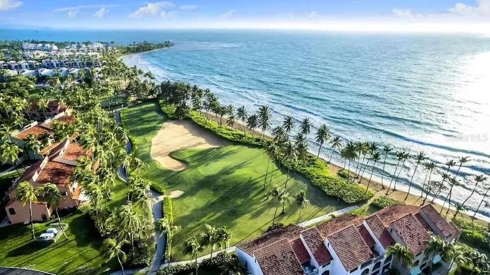 166 BEACH VILLAGE Humacao, PR 00791