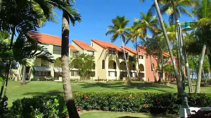 166 BEACH VILLAGE Humacao, PR 00791