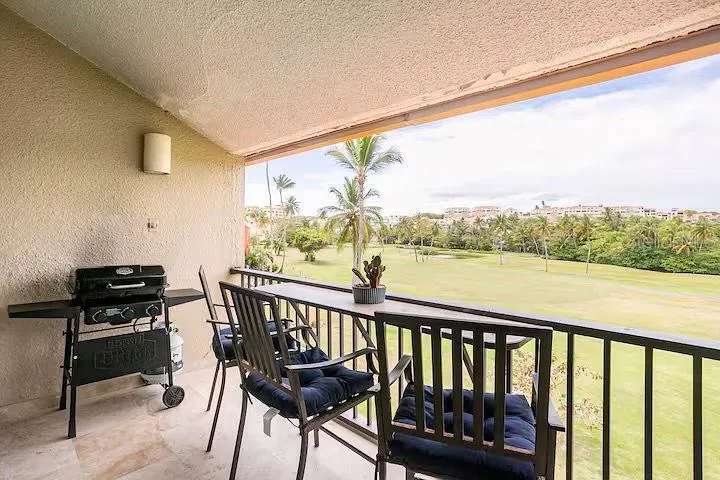 166 BEACH VILLAGE Humacao, PR 00791