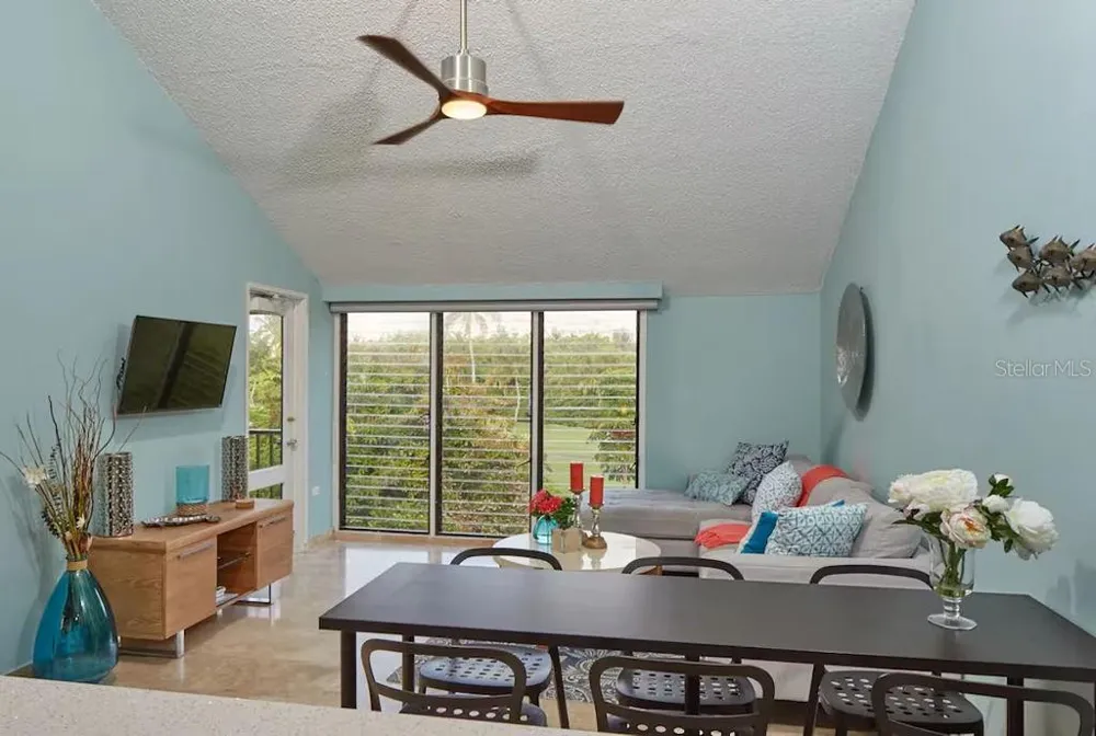 166 BEACH VILLAGE Humacao, PR 00791