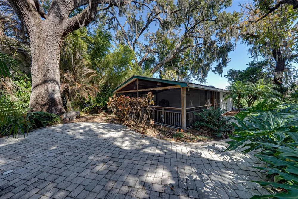3515 GALLAGHER ROAD Dover, FL 33527