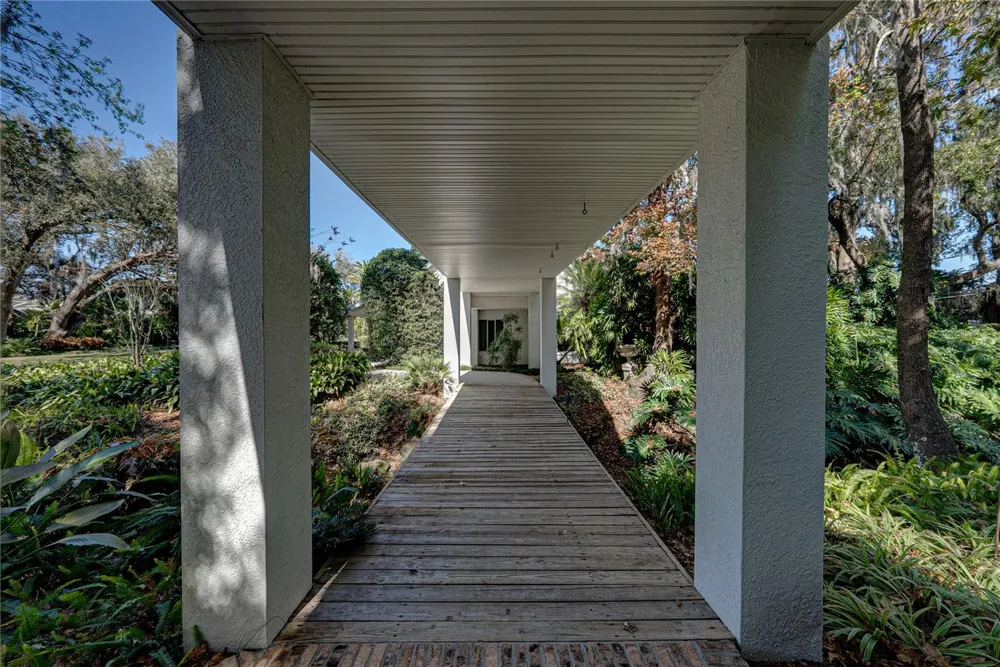 3515 GALLAGHER ROAD Dover, FL 33527