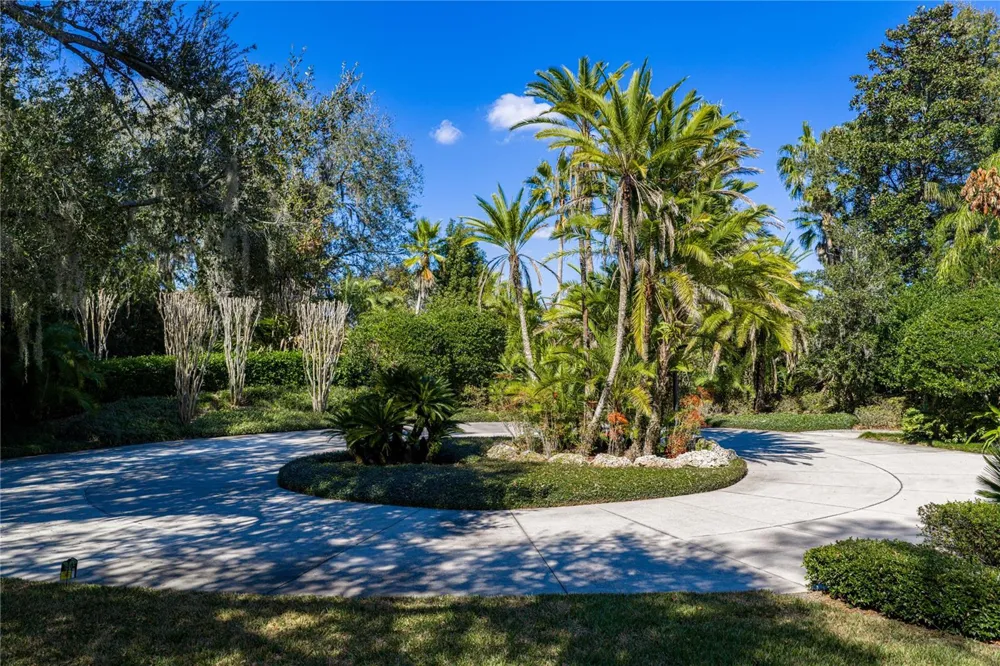 3515 GALLAGHER ROAD Dover, FL 33527