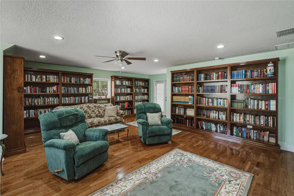 3515 GALLAGHER ROAD Dover, FL 33527