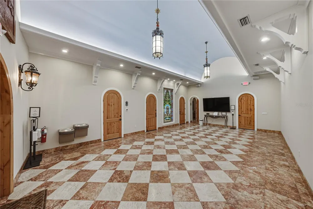 3515 GALLAGHER ROAD Dover, FL 33527