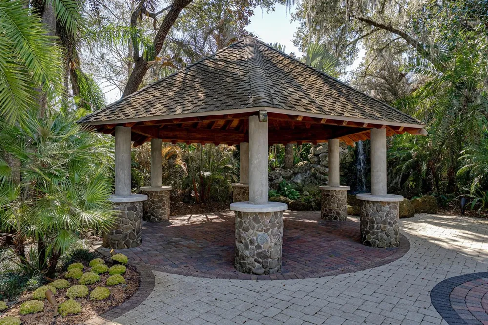 3515 GALLAGHER ROAD Dover, FL 33527
