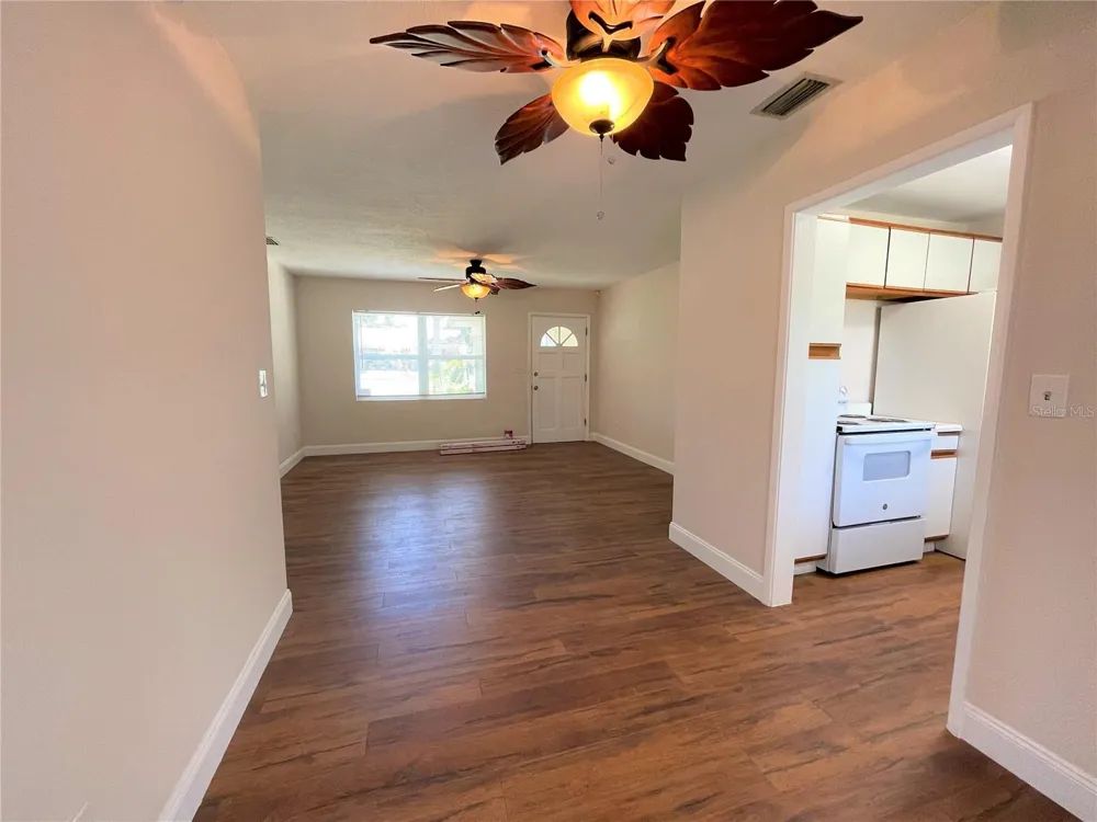 9 JEFF ROAD Largo, FL 33774