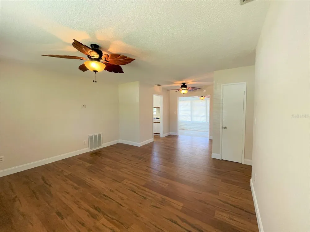 9 JEFF ROAD Largo, FL 33774