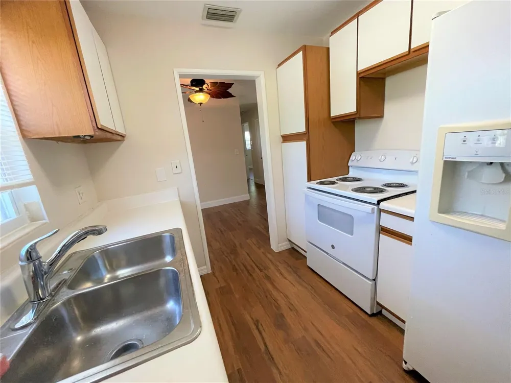 9 JEFF ROAD Largo, FL 33774