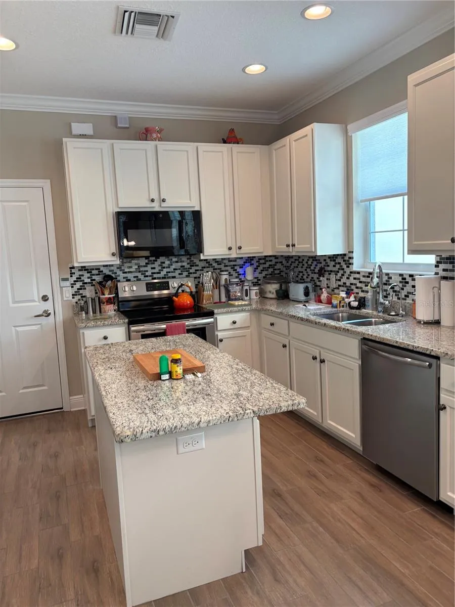 103 CUTLASS WAY Oldsmar, FL 34677