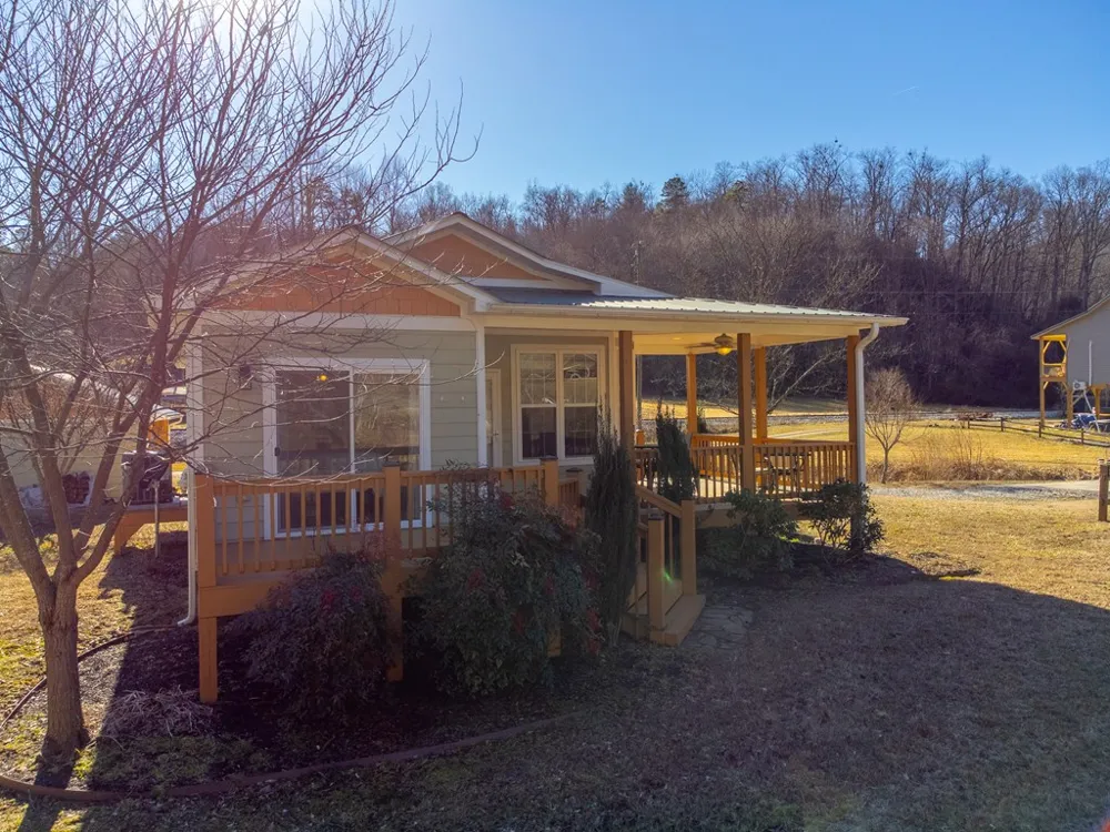 Hornet Dr. Whittier, NC 28789