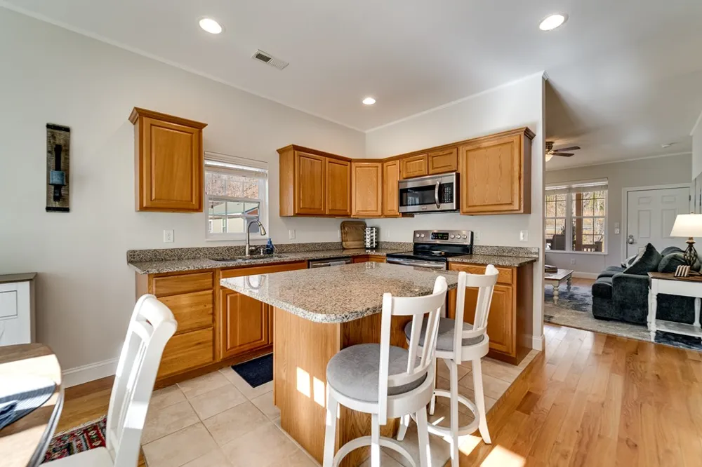 Hornet Dr. Whittier, NC 28789